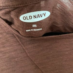 Old navy tee